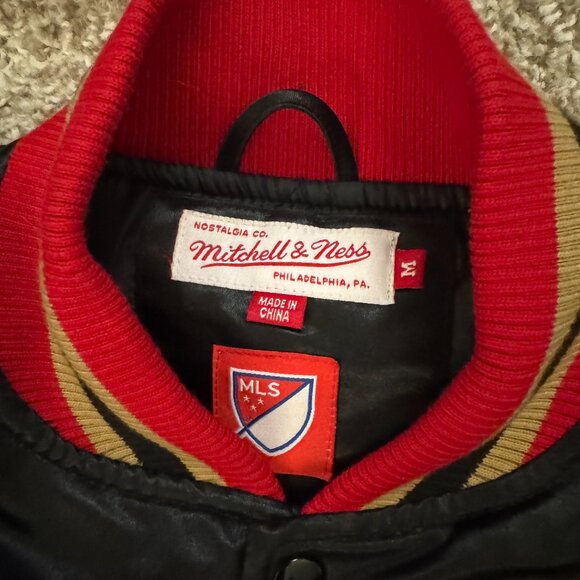 Atlanta United- Mitchell & Ness Jacket (M) - Picture 2 of 2